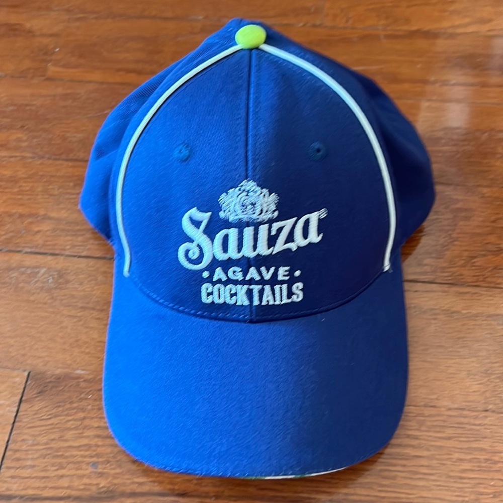 Suaza Alcohol Hat